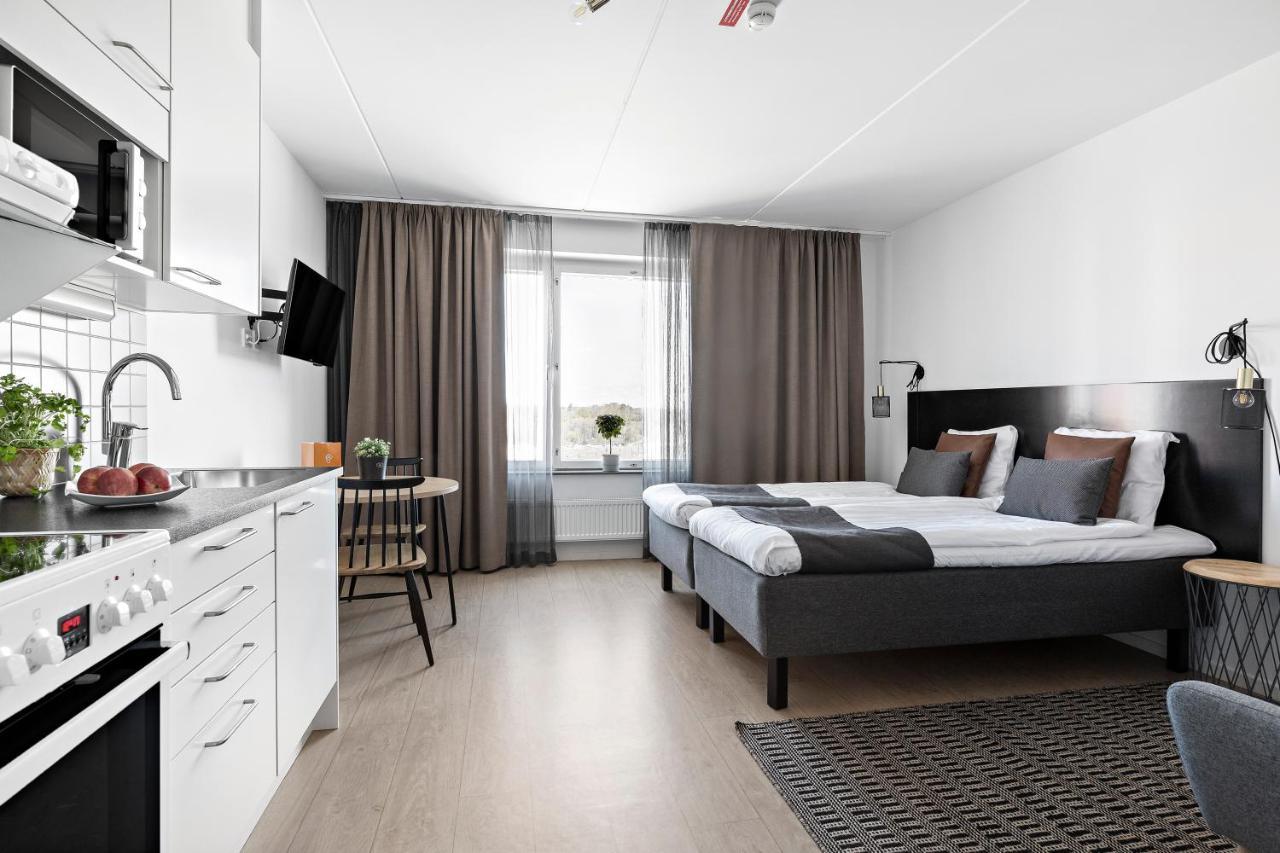 Forenom Hotel Flemingsberg - 10Min From Aelvsjoe Huddinge Luaran gambar